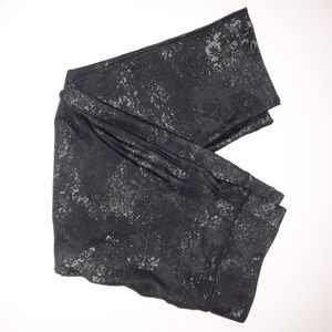 Under armor compression  Capri workout pants